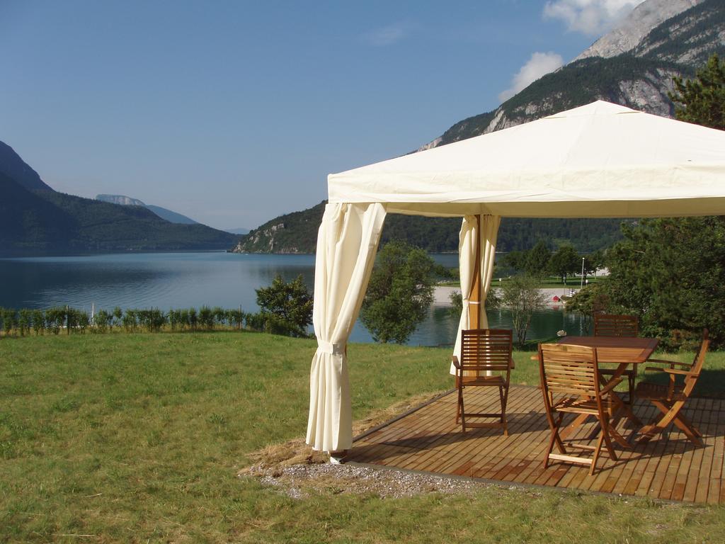 Lake&Nature Hotel Gloria Molveno Bagian luar foto
